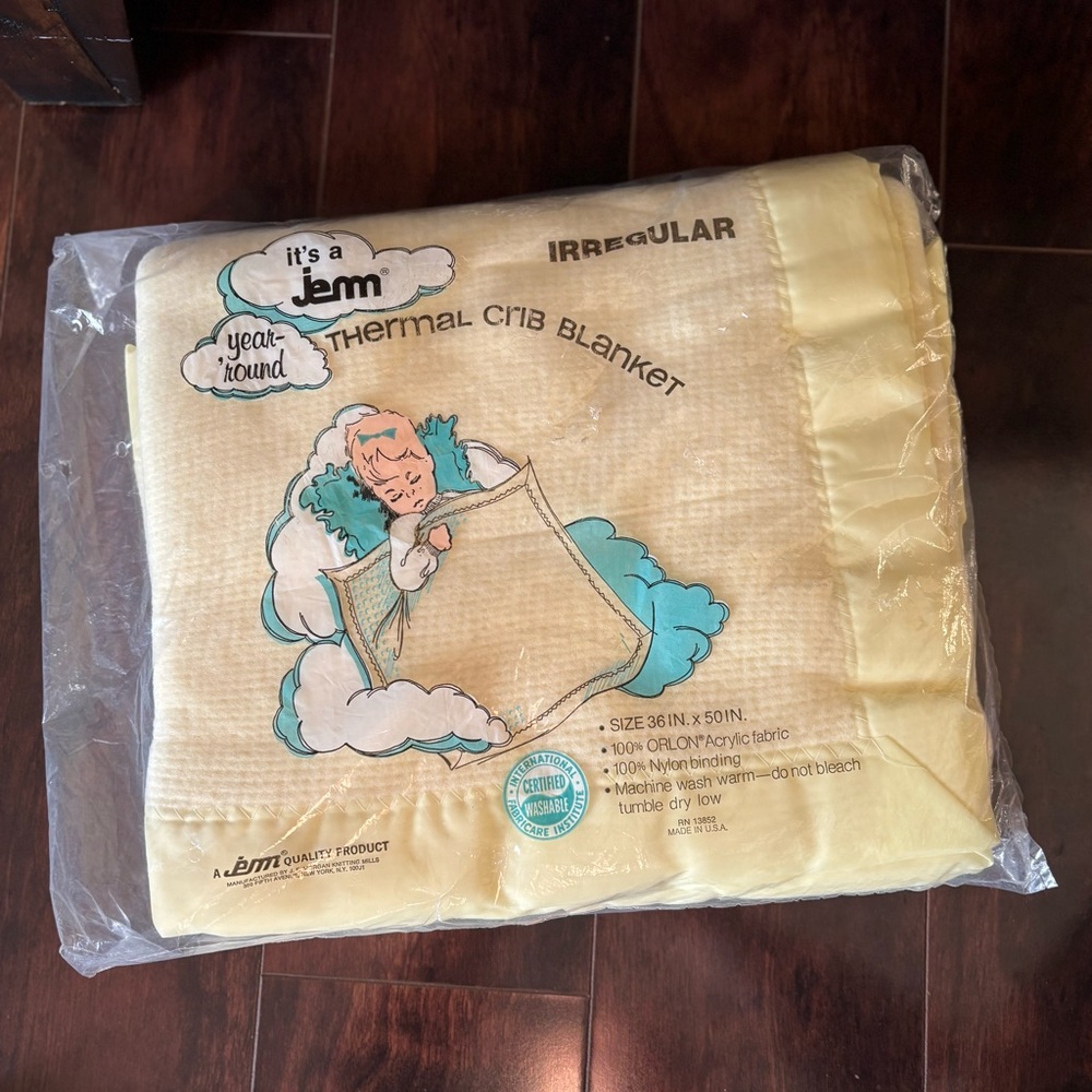 Vintage JEM Thermal Crib Blanket Yellow NEW in Package